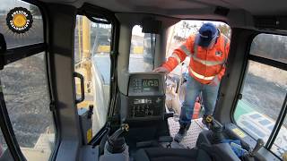 Komatsu D475A-5 Bulldozer  In Cab View