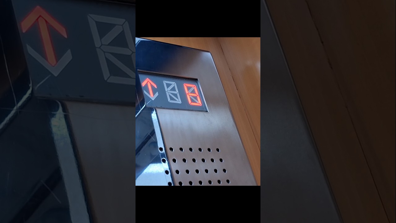 Crown Iris Cruise Ship - Mano Cruise: Old 1992 Traction Elevator #shorts #lift #elevator #cruise