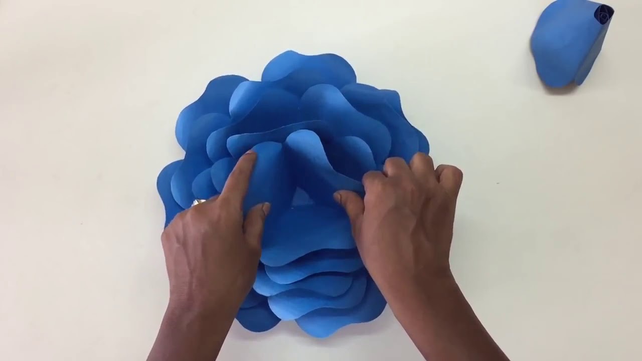 CÓMO HACER MOLDES PARA FLORES DE PAPEL CARTULINA 