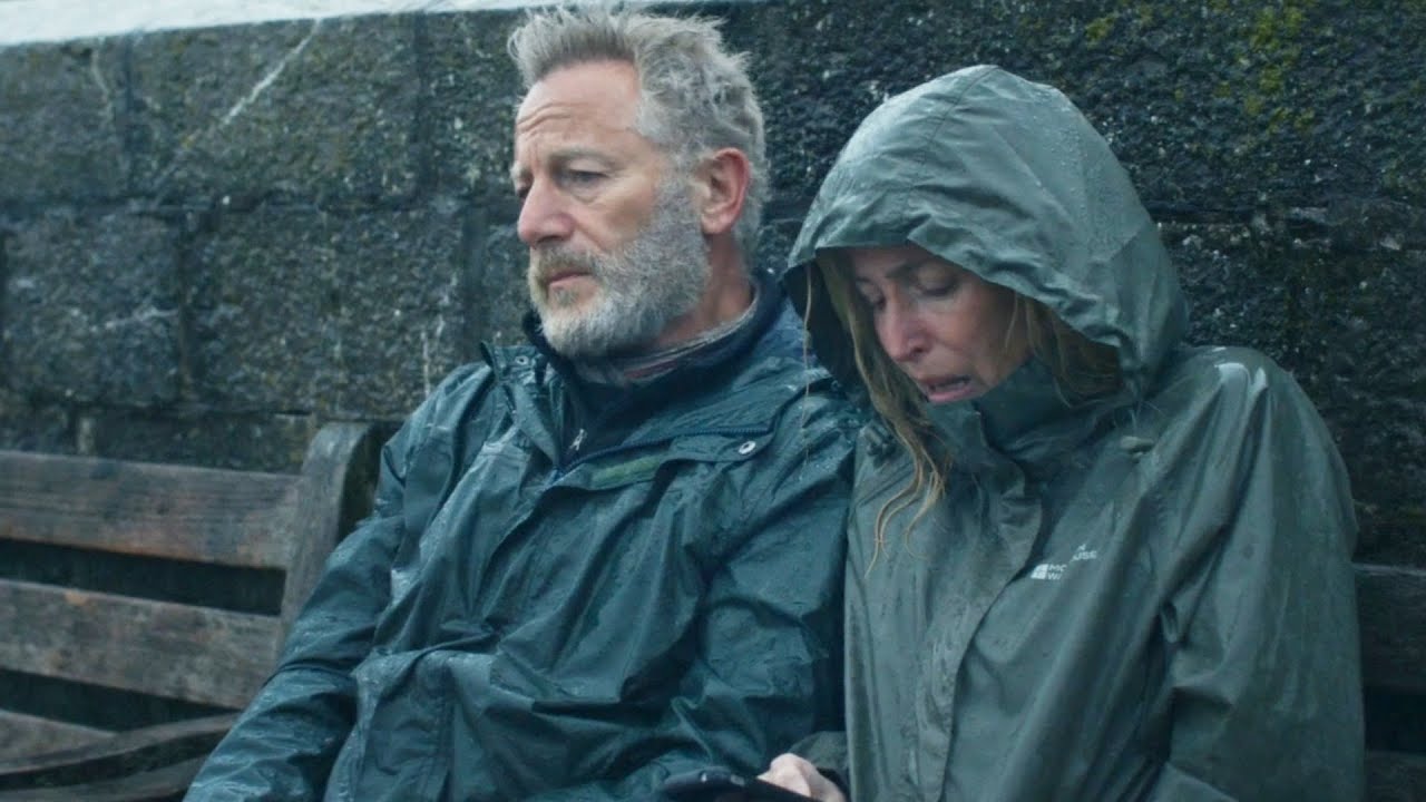 2025最新感人佳作，因朋友背叛失去房子，中年夫妻被迫徒步流浪，却领悟人生真谛！【光影】