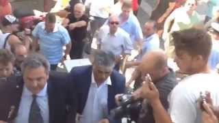 Panos Kammenos pelted by eggs on Kos by angry protestors