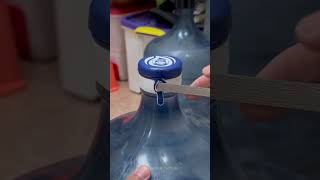 Cara buka galon aqua mudah tanpa tenaga #creativoyoutube #tutorial #diy