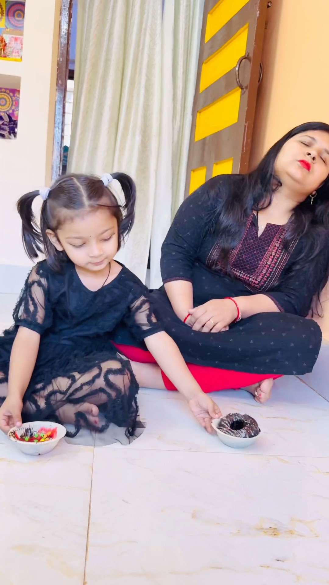 Tooktook ne mummy ka donut lene ke liye kya kiya ?
