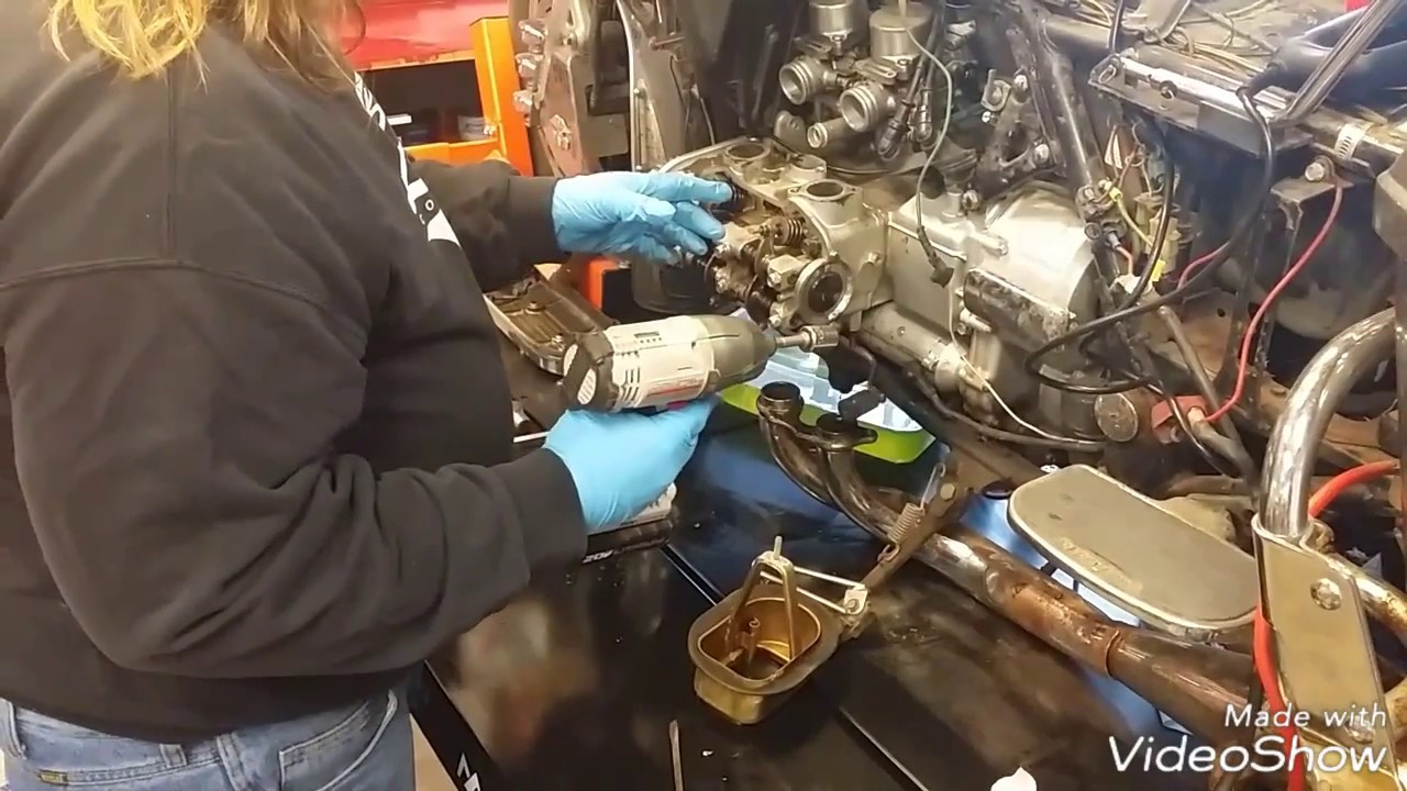 Quick head gasket change on my 1983 Honda Gold Wing. YouTube