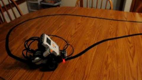 Nathan Mindstorm Line Follower - Single Sensor