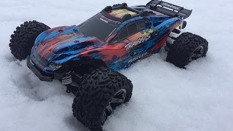 Traxxas Rustler 4x4 VXL! Unboxing