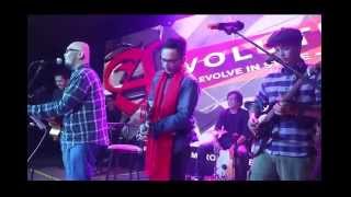 Ferdinand Pardosi  Dont Look Back In Anger with Isa Raja