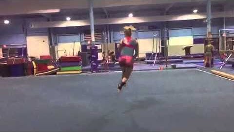 Cassidy Marquette: floor: switch leap 1/2, wolf full