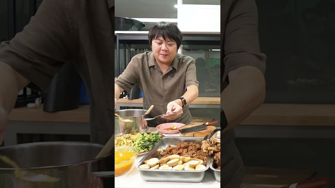ทำข้าวขาหมู 10 ขา เลี้ยงน้อง 50 คน งบ 2,700฿ #โค้ดดี้ #Kodey #ครัวคุณหมู #ออฟฟิศหรรษา