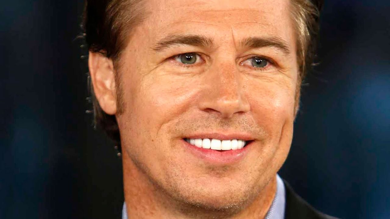 The Real Reason We Never Hear About Brad Pitt's Brother - YouTube.