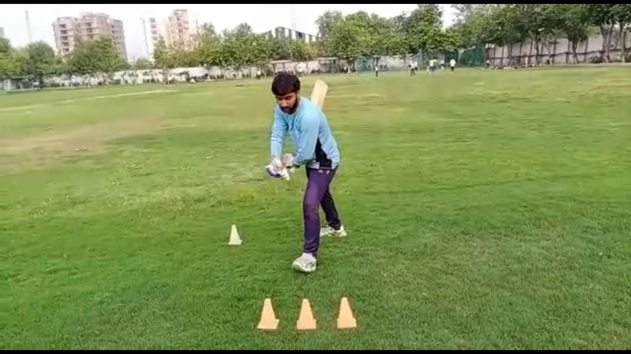 How to play front foot defence (Part 1 ) By Navneet Cricket Classes . Best 3 tips Step by Step