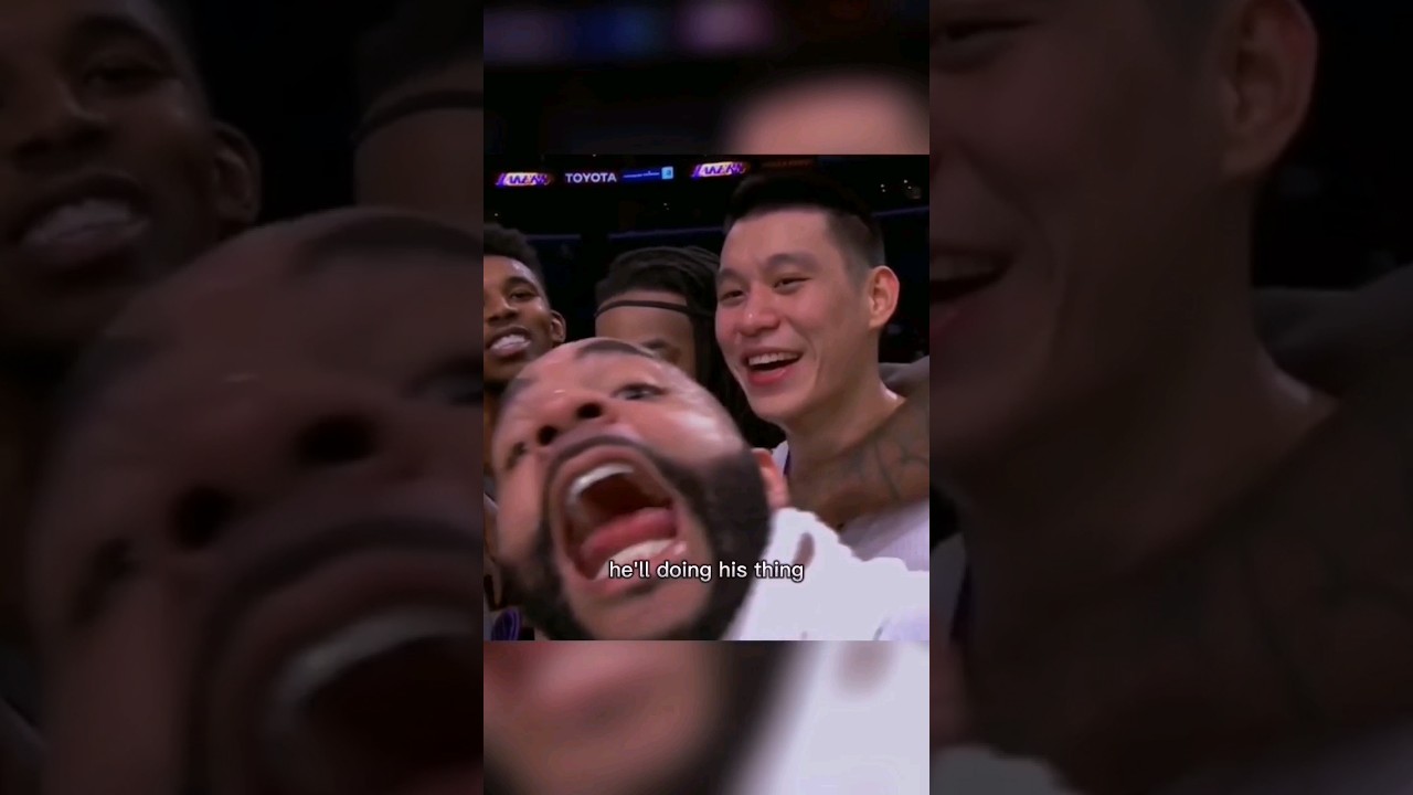 Kobe's reaction to Laker's celebration after ending an 8-game losing streak 🤣 