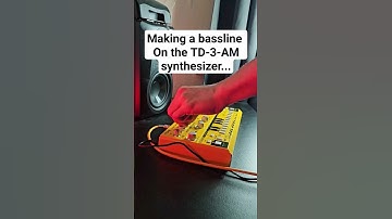 making a bassline on the TD-3-AM synthesizer... 🎹 #synthesizer