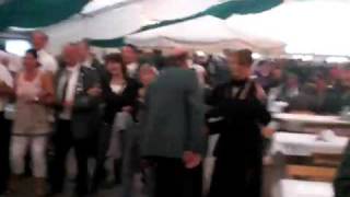 Download Lagu Schützenfest Bad Laer 2009 - Ehrentanz des neuen Kaiserpaars MP3