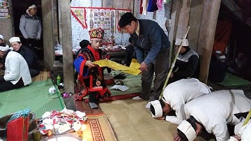 Đọc điếu văn tế trong đám tang của ng dân tộc