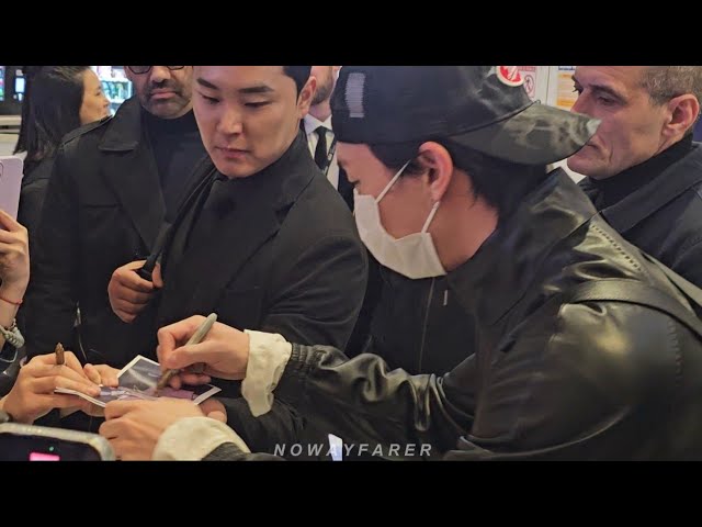 K-POP・アジア CDG 20260302 JOHNNY 쟈니 NCT 엔시티 Arrival in Paris 🇨🇵 at CDG