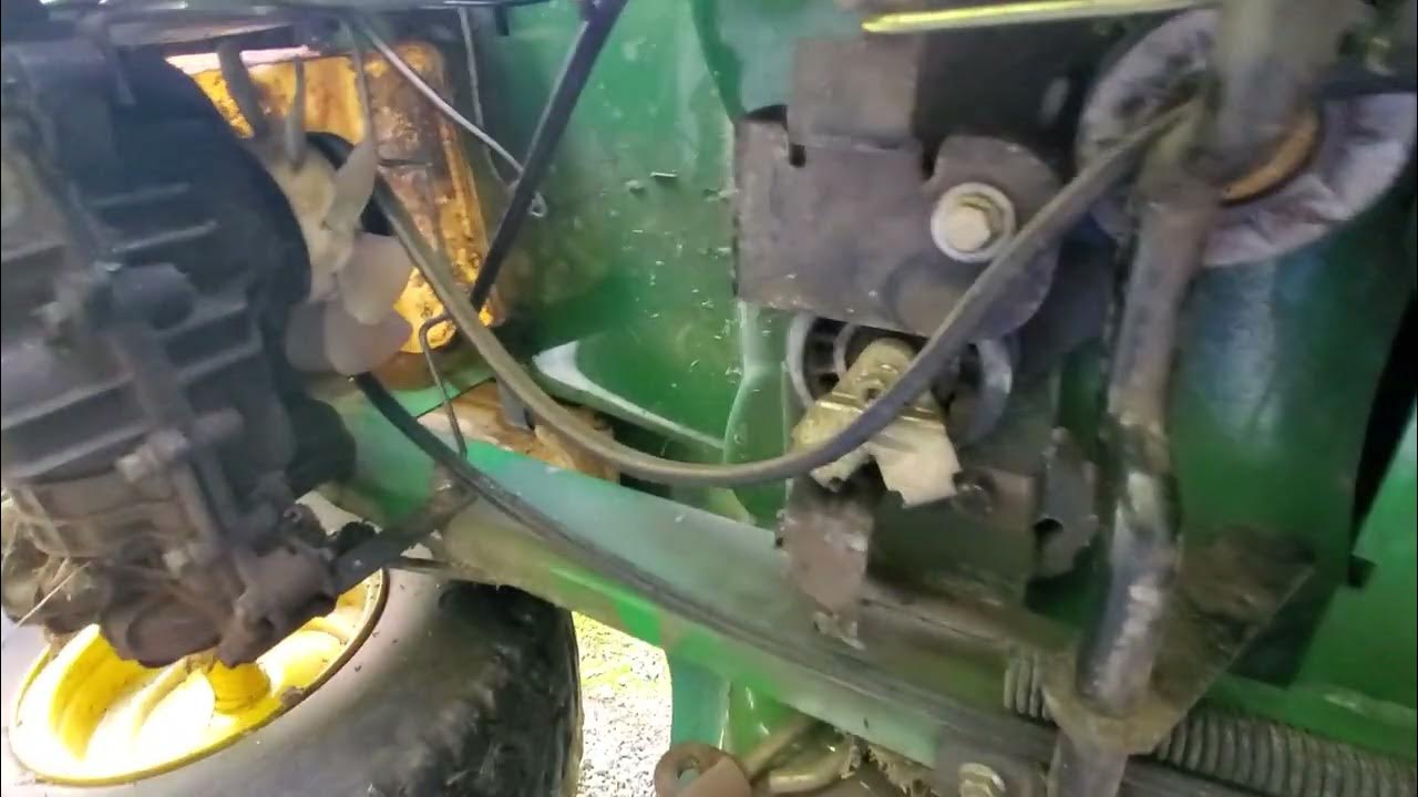John Deere lt155 drive belt change. YouTube