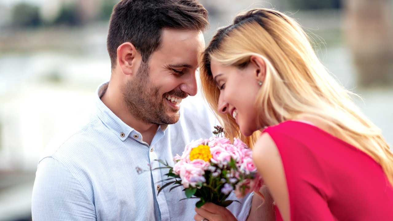 10 Signs Signs a Married Man Is Attracted to You Sexually 😳 | Must