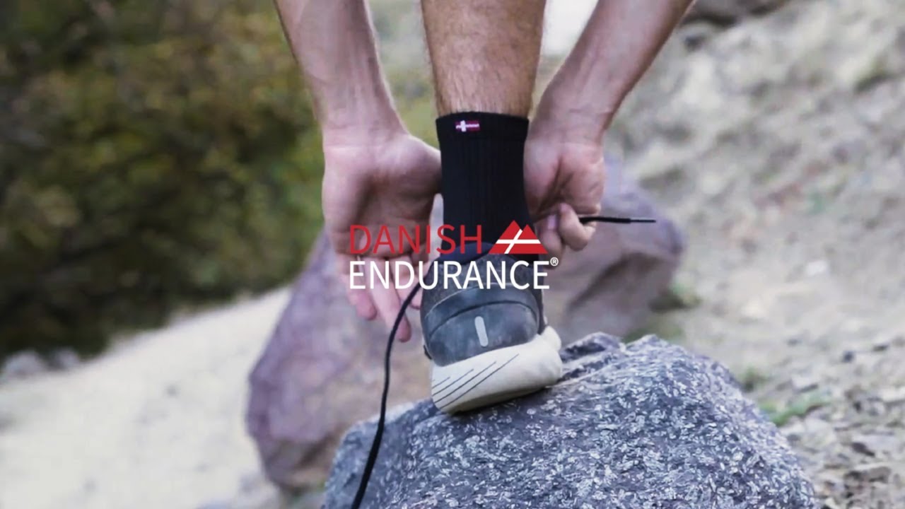 Deqenereret Barmhjertige Regnskab Danish Endurance - Quarter Pro Running Socks - YouTube