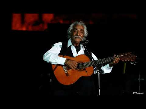 Κοντά στο τζάκι
