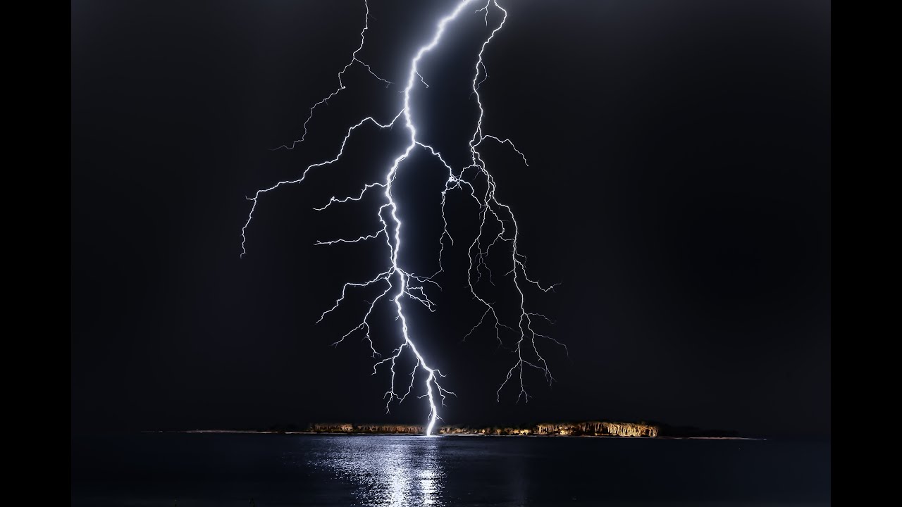 Relaxing music. Sea strong wind, thunder, lightning flashes and thunderstorm