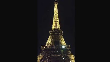 Paris - The Eiffel Tower By Night (Flashing Lights)