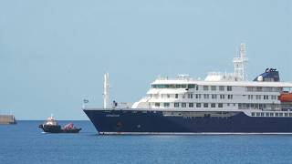 Famous Americans Arrive In Nebraska For Quarantine After Leaving Hantavirus Cruise Net Worth