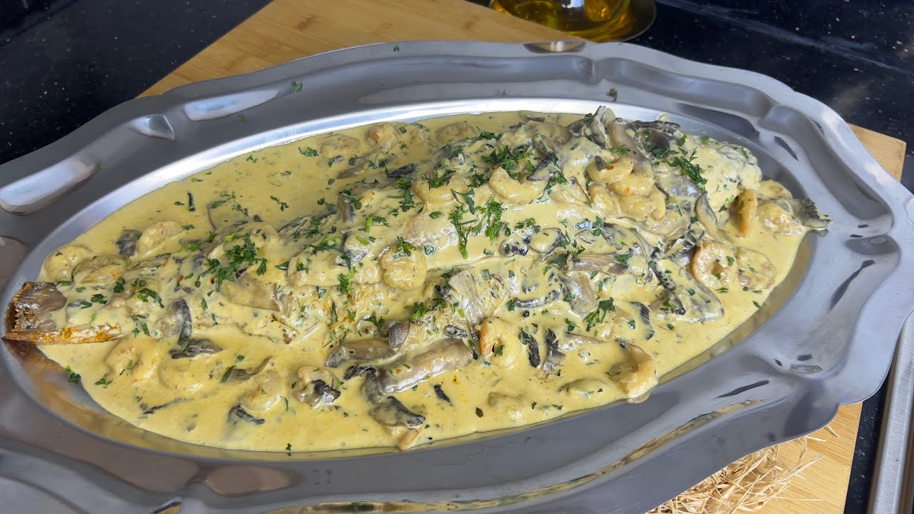 حوتة معمرة فالفران بالصلصة البيضاء كتجي واعرة ضروري تجربوها 👌