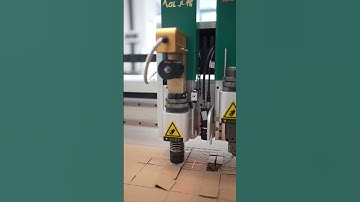 Honeycomb cardboard box cutting machine