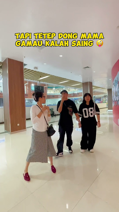 kalo lagi jalan sama anak, istri jadi nyamuk 🥲
