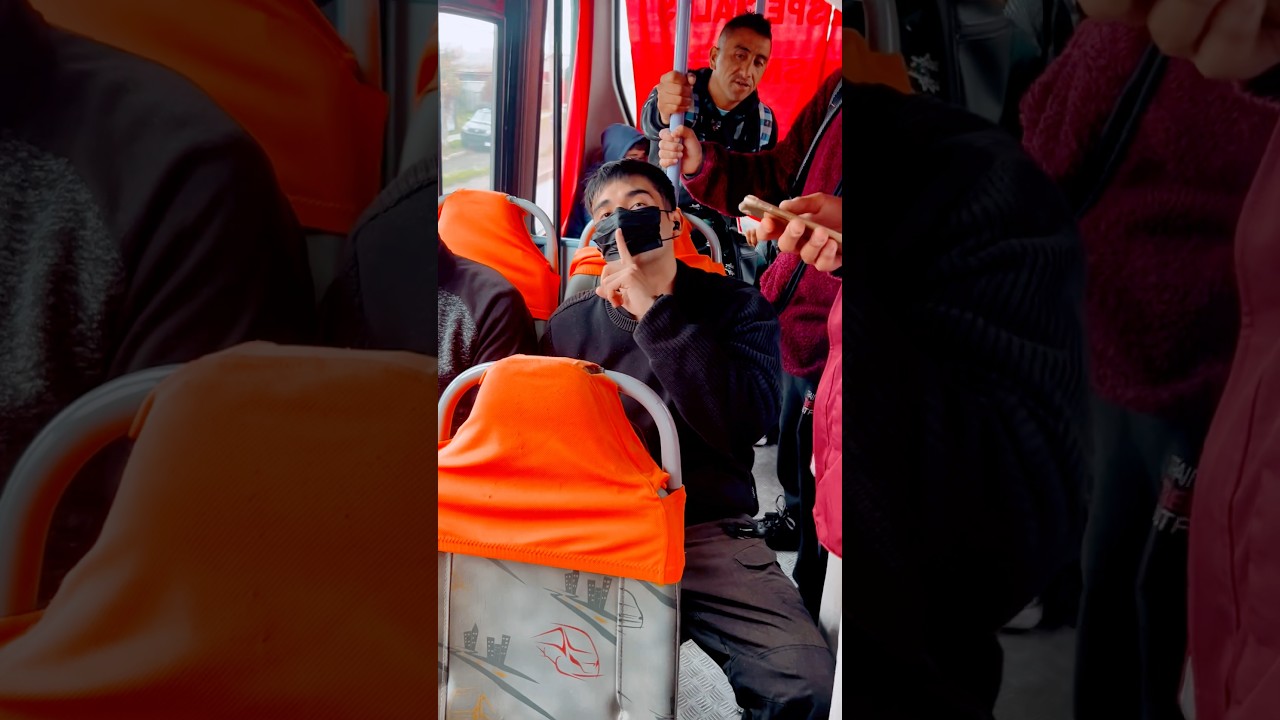 Aggressive Criminal Threatening me in Chilean Bus / Агрессивный Бандит в Чилийском Автобусе 