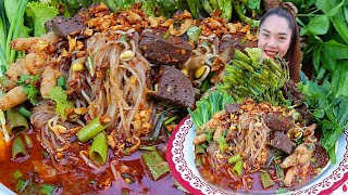 ก๋วยเตี๋ยวน้ำแดง พริกขี้หนูจี่ 40 หน่วย !! จะมีกินไม่มีกิน มันไม่ใช่ความผิดของหล่าเด้อจ้า