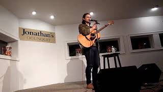 Kris Allen - I Need To Know - Jonathan's Ogunquit, ME 11/19/21 Resimi