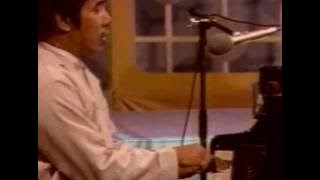 'Chit Tet Thu Ngwe Lay'; Burmese Song by 'Sann Da Yar'(Piano) Hla Htut on Myanmar TV 1987