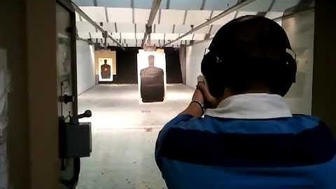 Shooting Smith & Wesson Sigma 40