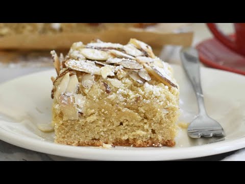 Almond Croissant Cake Bars 