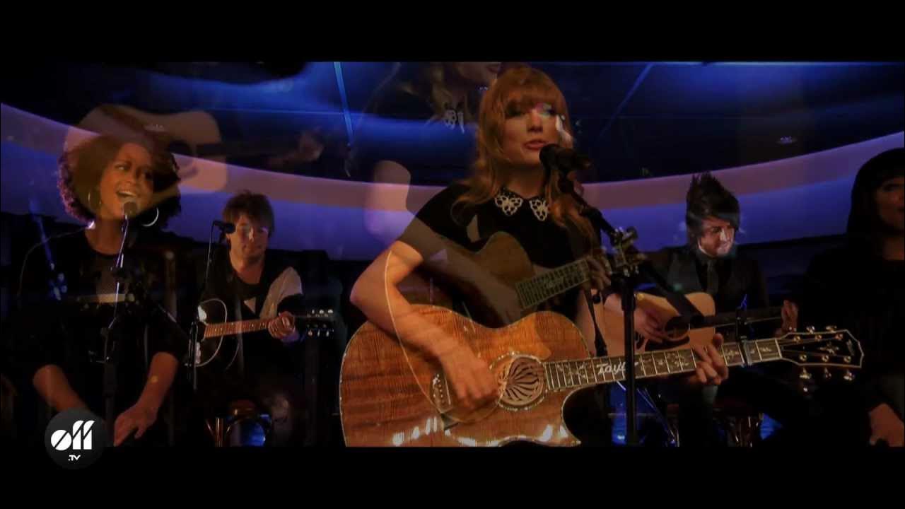 OFF LIVE - Taylor Swift "Love Story" Live On The Seine, Paris OFF LIVE - Taylor Swift "Love Story" Live On The Seine, Paris