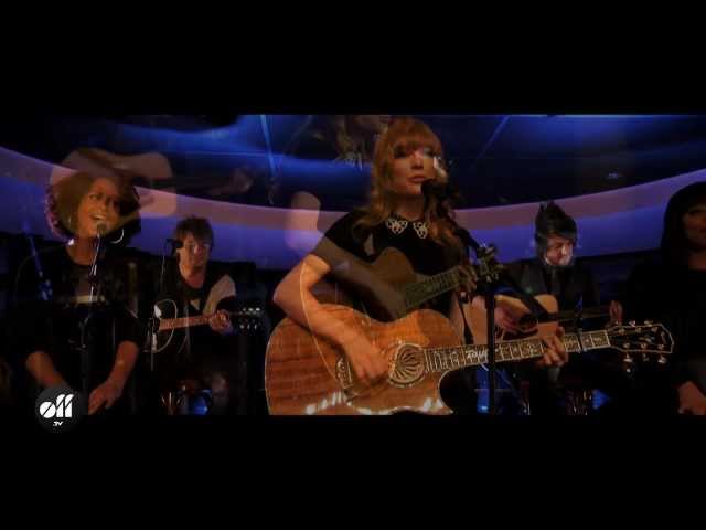 OFF LIVE - Taylor Swift Love Story Live On The Seine, Paris class=