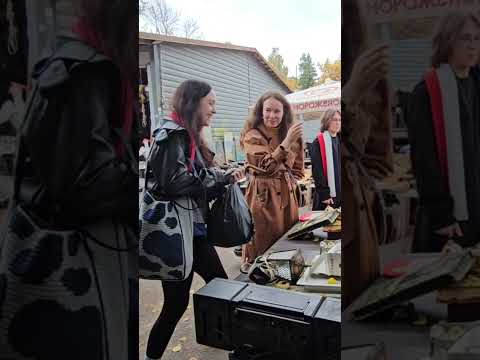 Реакция людей на альбом с любимой бабушкой