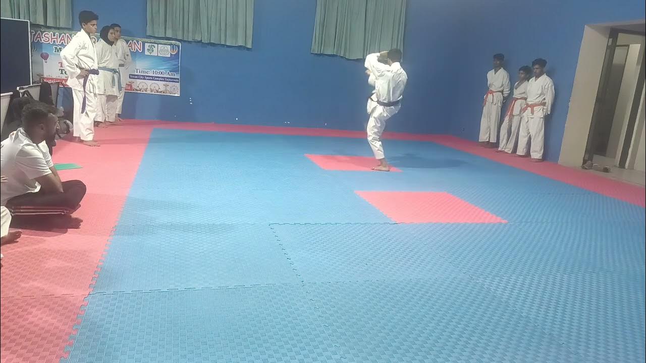 KANKU DAI KATA SHOOTOKAN SENSI