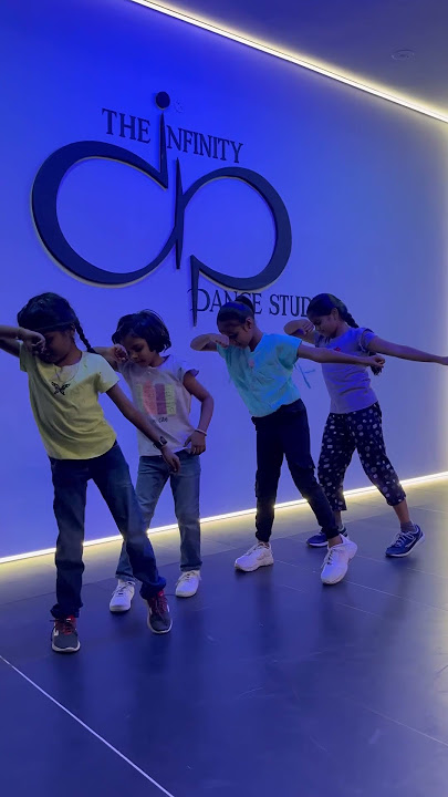 Golden sparrow #nilavukuenmelennadikobam #goldensparrow #dhanush #dance #kidsdance #trending #tamil