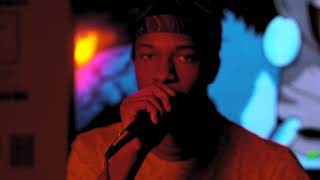 Prom D8 presents: SHOWCASE w/ Eiigo Groove. [Ep. 1]