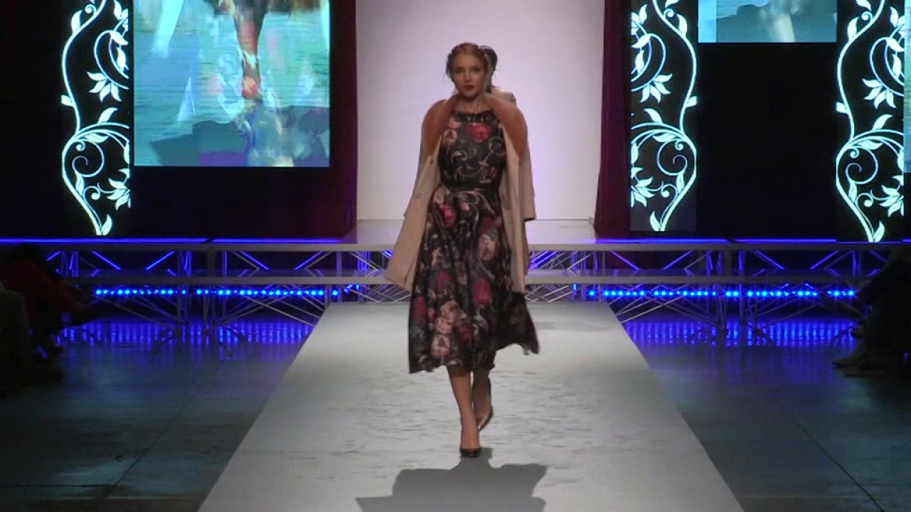 Fontanili Abbigliamento - sfilata moda Rinascimento - YouTube