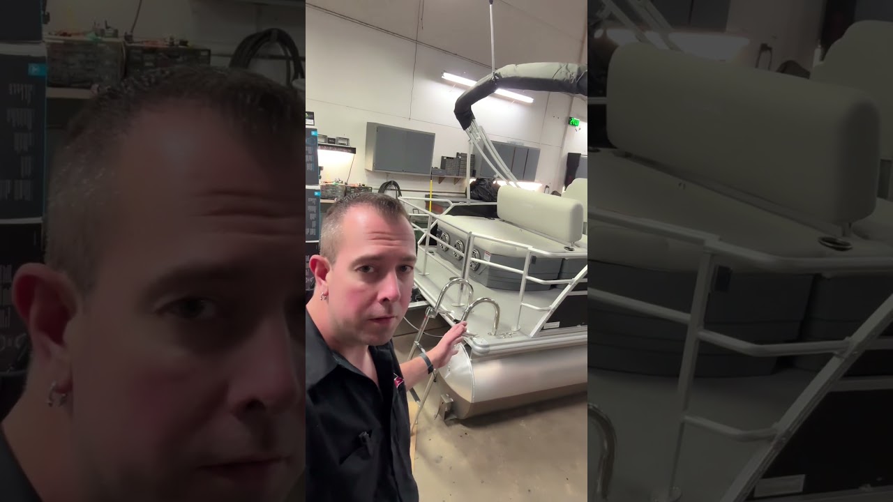 MASSIVE JL Audio system in this Sylvan pontoon boat! It’s not the size of the boat that matters!