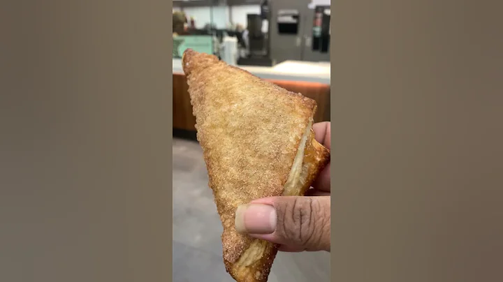 This Apple Turnover Was Nothing Short Of Amazing #shorts #food #apple #dessert #ytshorts #fyp