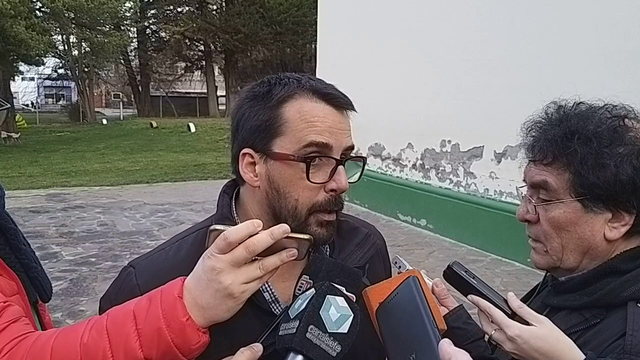 ciudad elmina menu Matias Tacceta voto en escuela 76