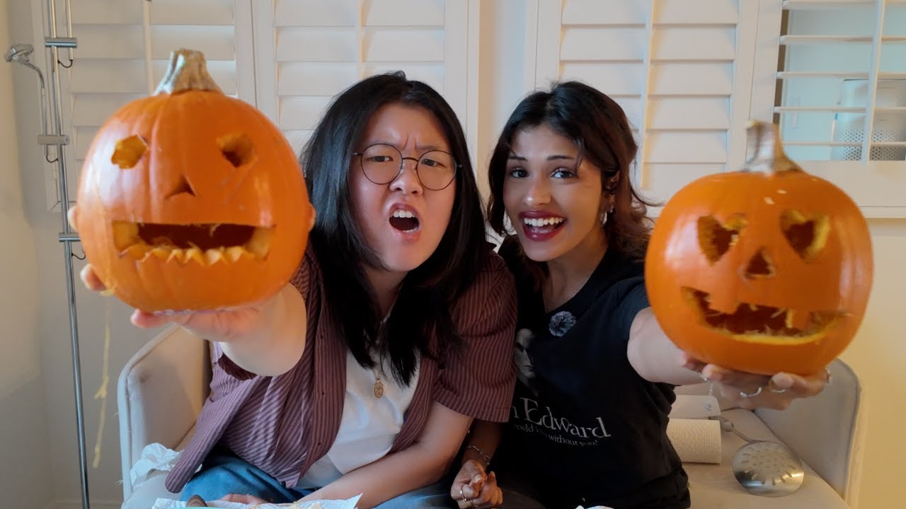 Вырезаем тыквы вместе с моим деревенщиной