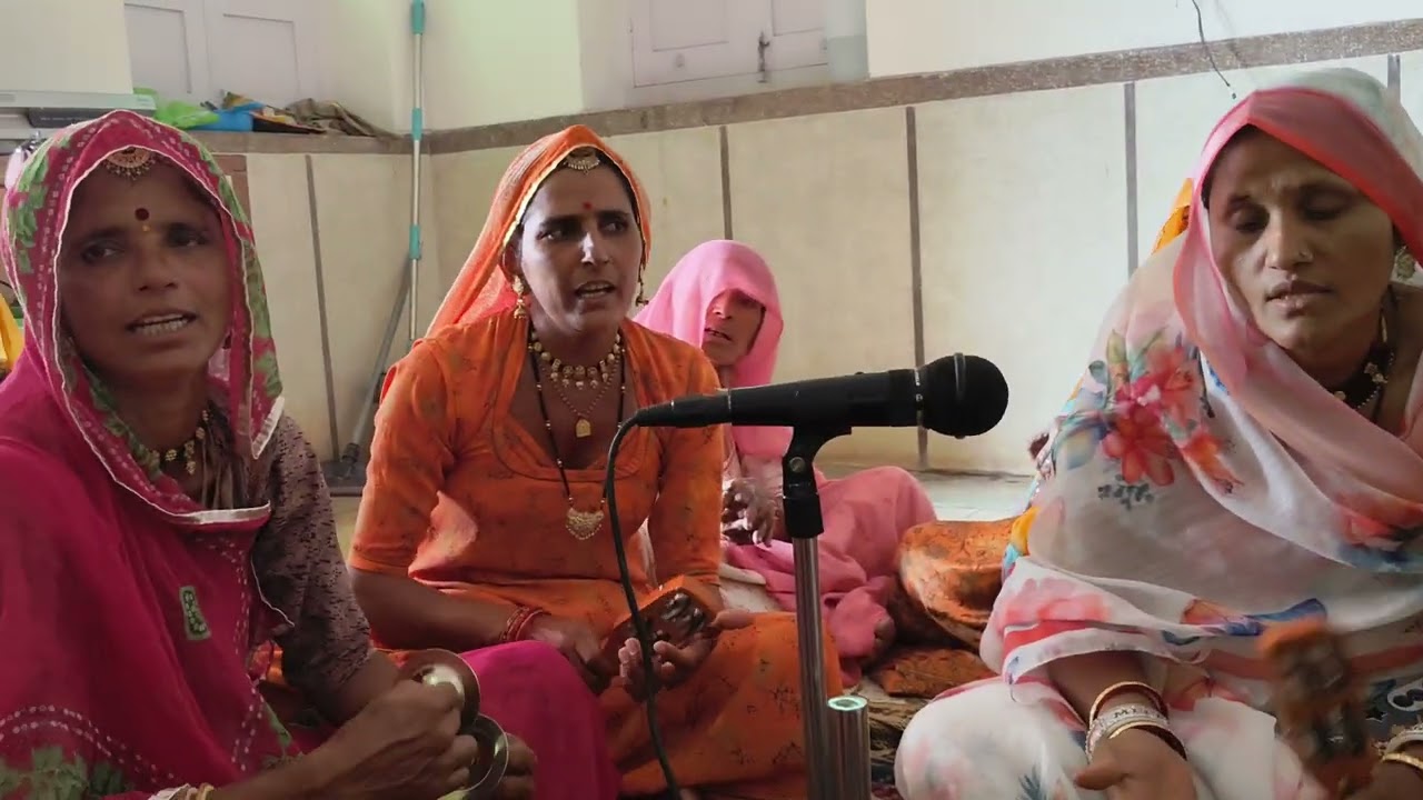 बेगा बेगा आओ सांवरिया कठिन घड़ी है,आप बिना मेरा कोन धणी है#मारवाड़ीभजन#महिला_हरजस#भजन#न्यूभजन#वायरल 