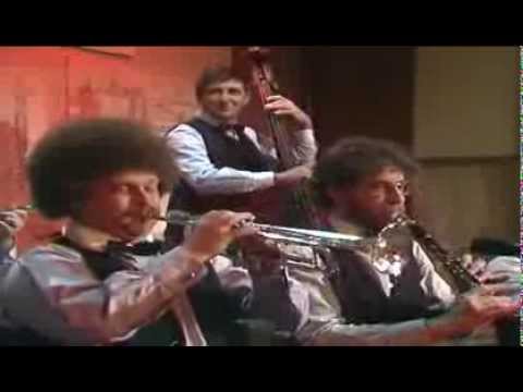 Veterinary Street Jazz Band - Medley 1986