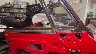 1970 MGB GT Door Window Mechanism, Side Window, Door Handle and Seat install